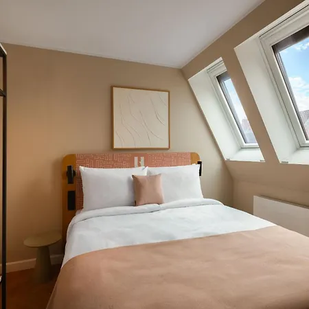 Limehome Holstentor Lägenhetshotell Lübeck